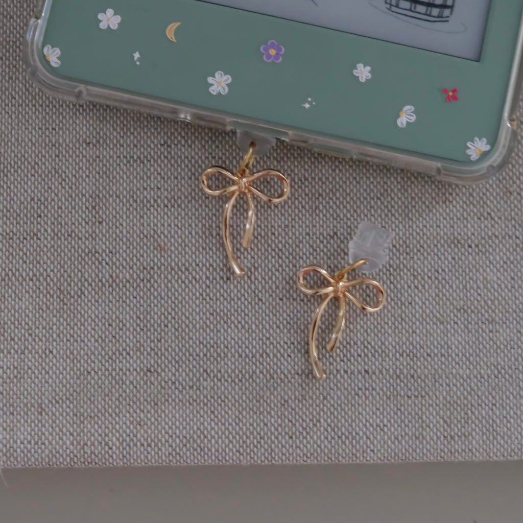 Vintage Heart & Schleife - USB-C Dust Plug (Kopie)