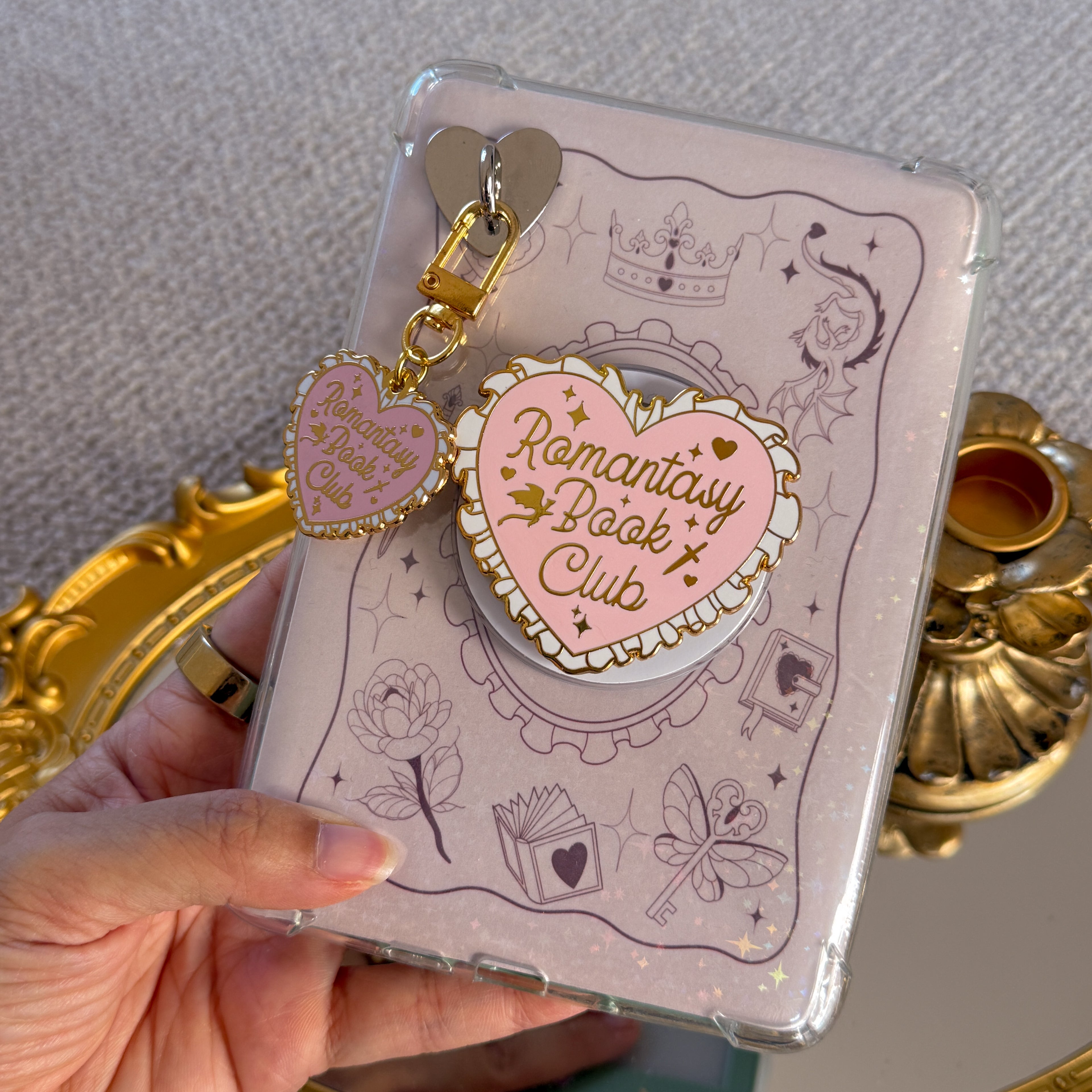 Magnetischer eBook & Handy Halter - "Romantasy Book Club"